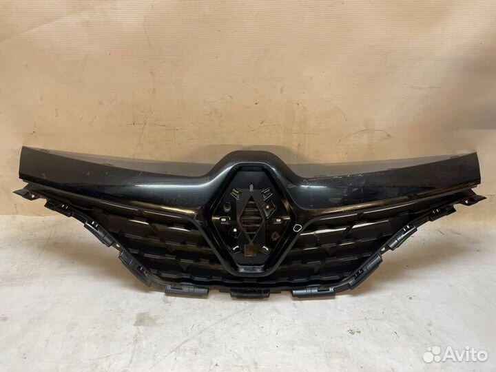 Решетка радиатора Renault Kaptur REA 2017