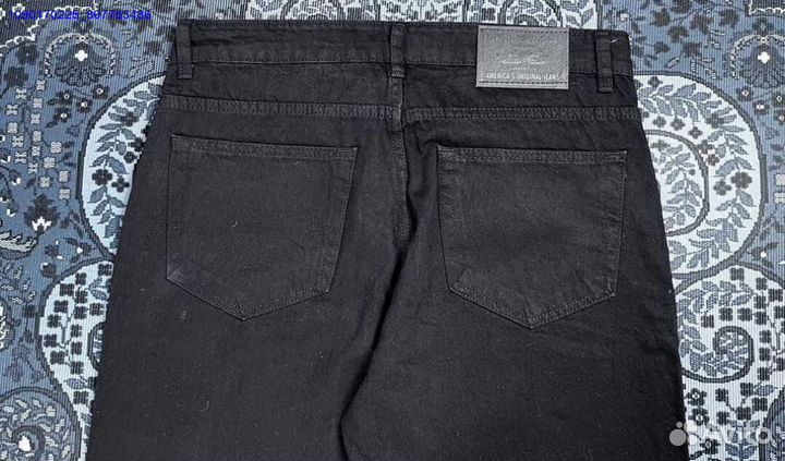 Джинсы Levi’s широкие