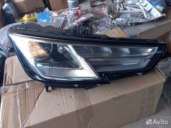 Фара передняя правая Audi A4 B9