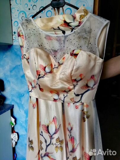 Вечернее платье