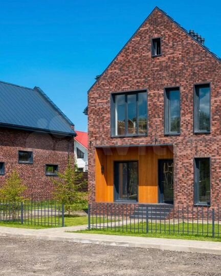 Коттедж 175 м² на участке 6 сот.