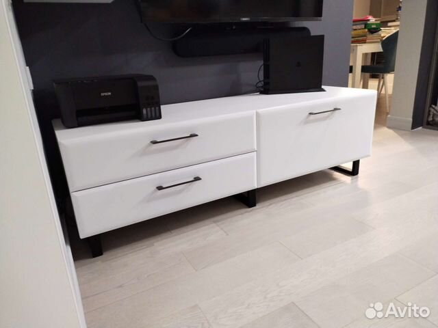 Тумба под телевизор