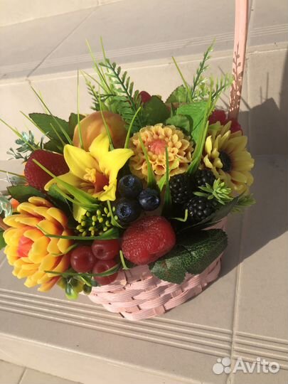 Букет цветы и фрукты из мыла ручной работы