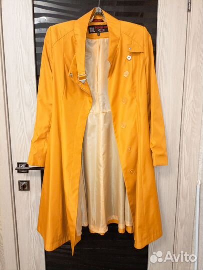 Плащ демисезонный женский