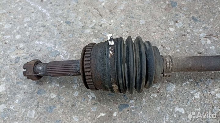 Привод правый на hyundai accent тагаз