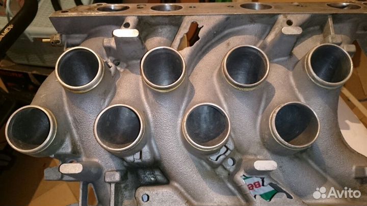 Впускной коллектор mercedes 500 SE W126 M 117.965