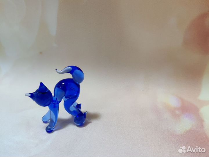 Стеклянная фигурка мини синий кот