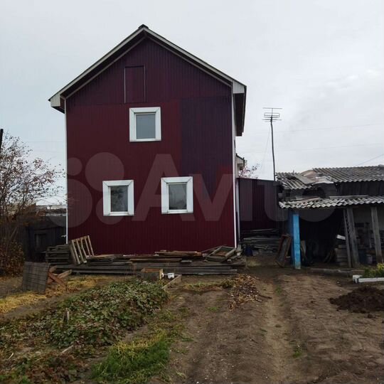 Дом 134 м² на участке 7,4 сот.