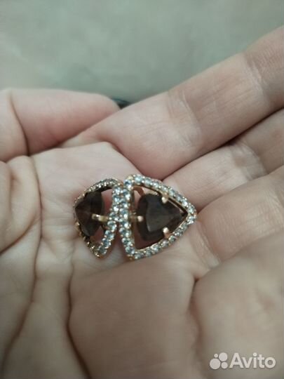 Золотые серьги