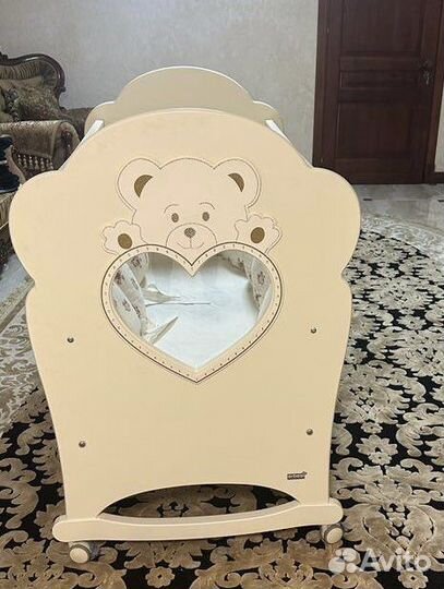 Детская кроватка