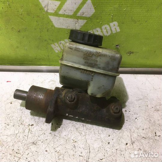 Цилиндр тормозной главный Фольксваген Гольф 2 Дж