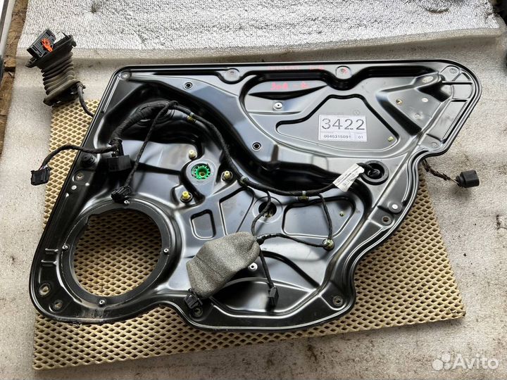 Стеклоподъемник задний правый VW Passat B6