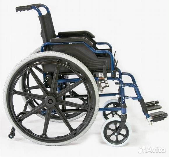 Кресло коляска со съемными колесами FS909B