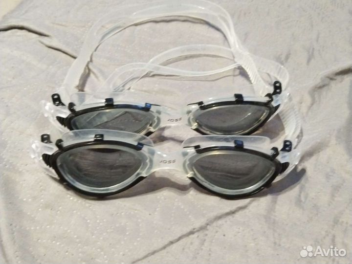 Очки для плавания