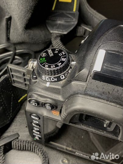 Зеркальный фотоаппарат Nikon d7000 + 2 обьектива