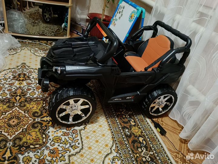 Детский электромобиль