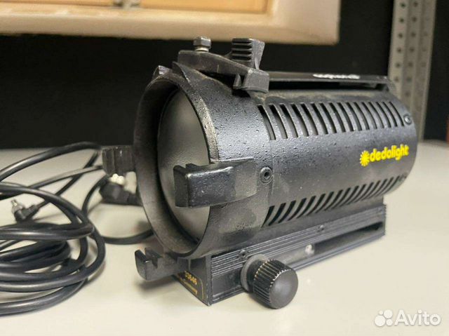 Галогенный осветительный прибор Dedolight DLH4