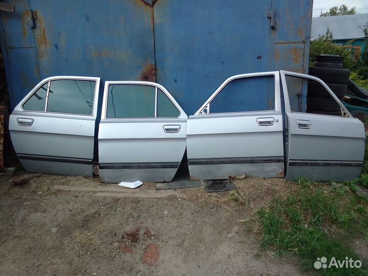 Двери волга 3110