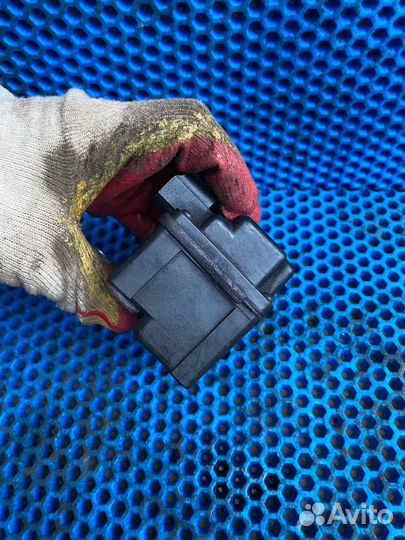 Моторчик заслонки ys4e9j559ac Ford focus 1