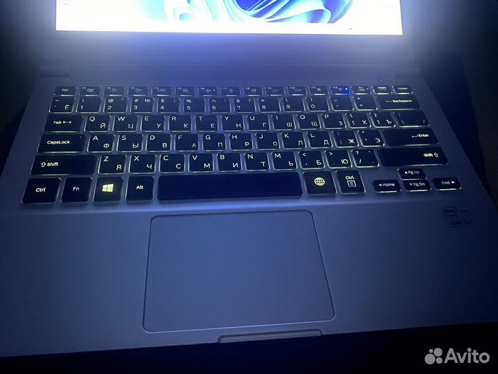 Премиальный Samsung 900 серии. Алюминий, i5 ssd