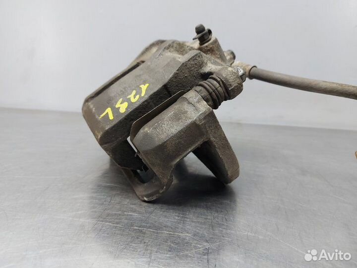 Суппорт передний левый Hyundai Elantra XD G4ED