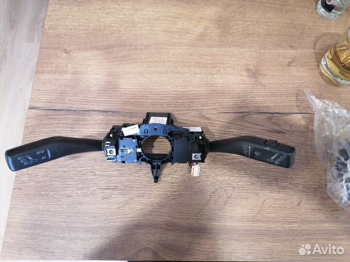 Подрулевой переключатель