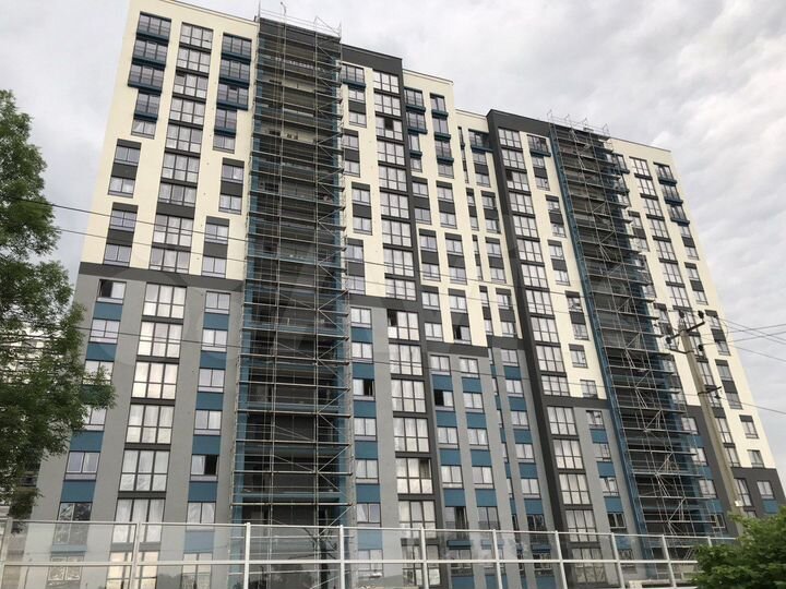 2-к. квартира, 81,4 м², 4/17 эт.