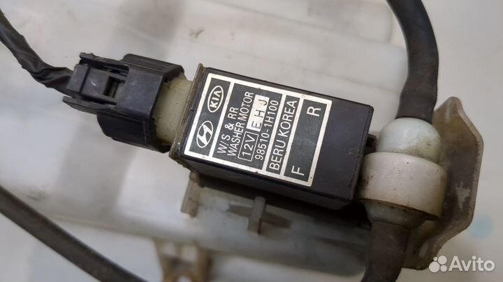 Бачок омывателя киа Ceed, 2010