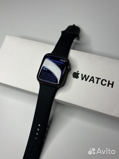 Apple Watch SE 44mm (Достойные, 96акб)