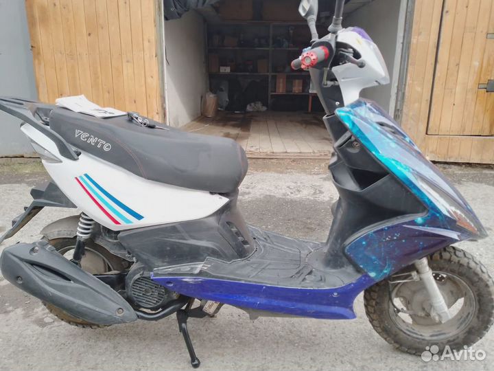Скутер 150 кубов 2023 года выпуска