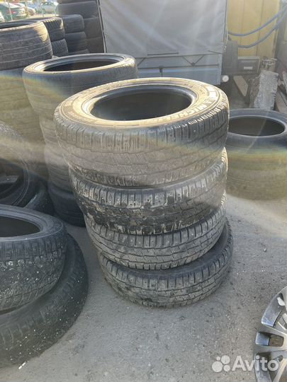 Michelin Agilis X-Ice North 215/65 R16C 109R