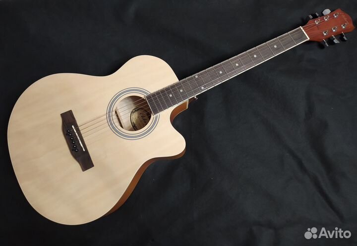 Акустическая гитара