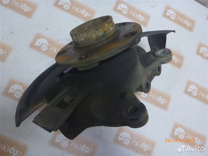 Кулак поворотный передний правый Renault Megane