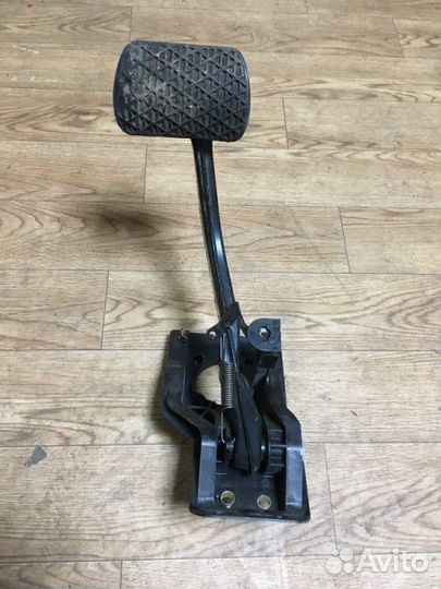 Педаль тормоза Mercedes-Benz S-Class W220 4.3