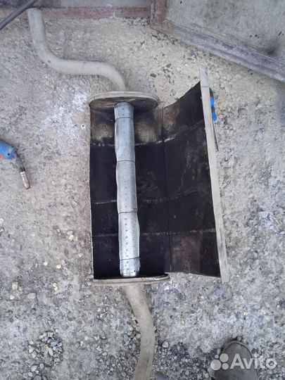 Бачок глушителя