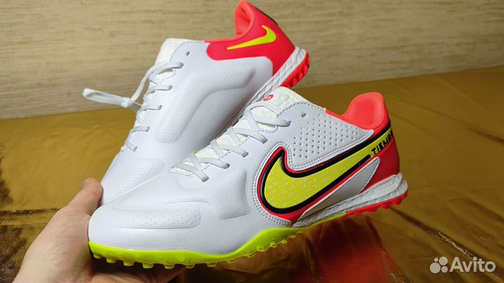 Шиповки Найк темпо