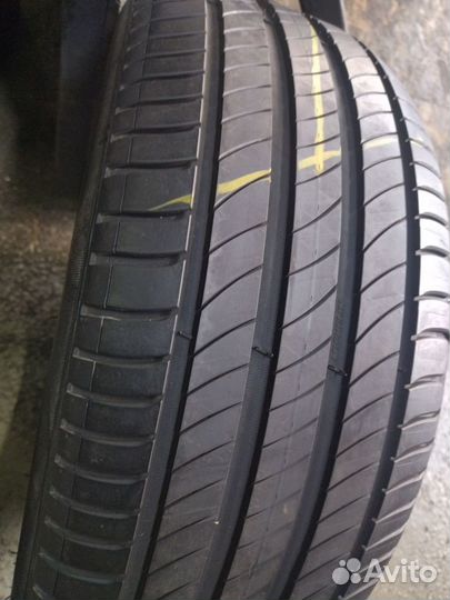 Michelin Primacy 4 235/50 R18 97V