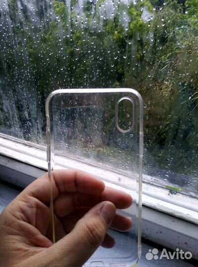 Чехол на телефон