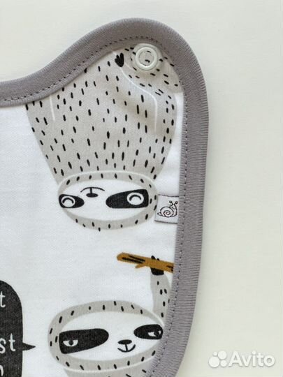 Слюнявчик нагрудник