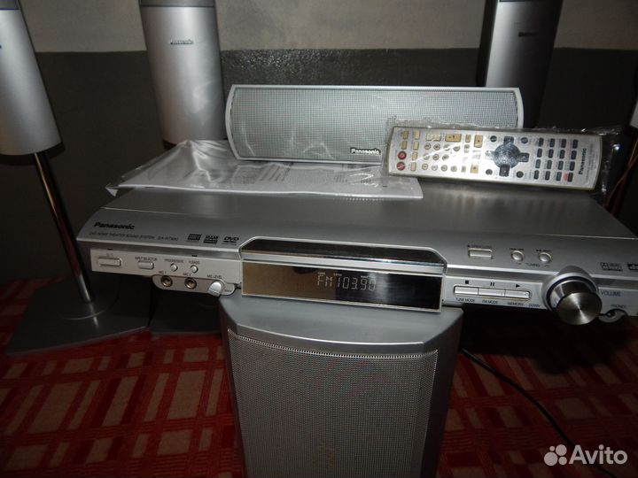 Мощный кинотеатр Panasonic SC-HT880 (700 ватт)