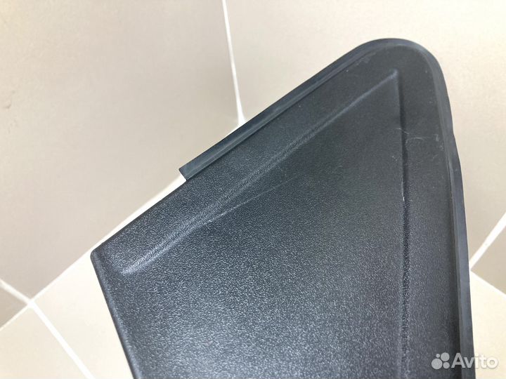 Накладка левого зеркала ford focus II (2005-2011)