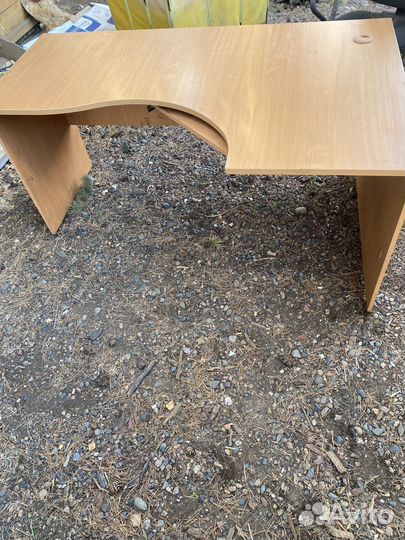 Стол офисный