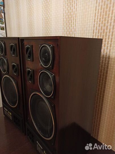 Акустические колонки 