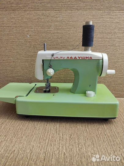 Швейная машинка игрушечная 