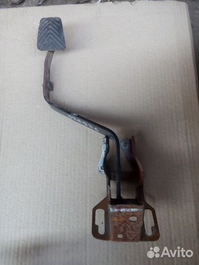 Педаль сцепления Mitsubishi Lancer 9 2003-2008