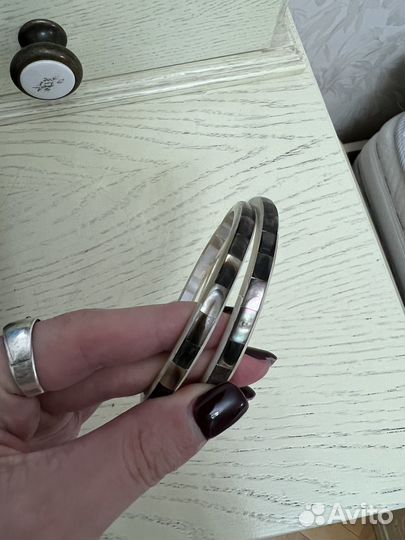 Браслеты из перламутра