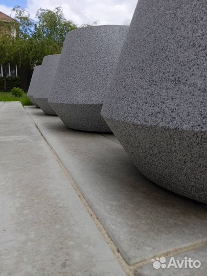 Вазон для цветов