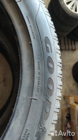 Goodyear Eagle F1 Asymmetric SUV 295/40 R22