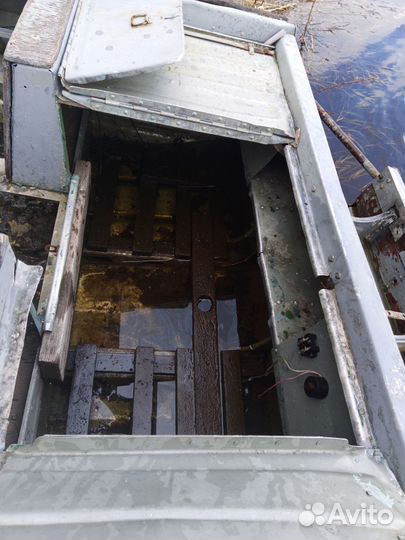 Продается лодка Казанка 5 М