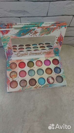 Тени Huda Beauty